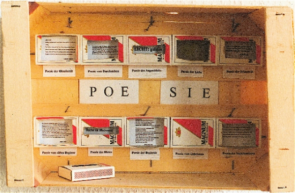 Poesie, 1996, 20 x 30 x 10 cm, Holz, Papier, Streichholzschachteln, © Norbert W. Schlinkert 